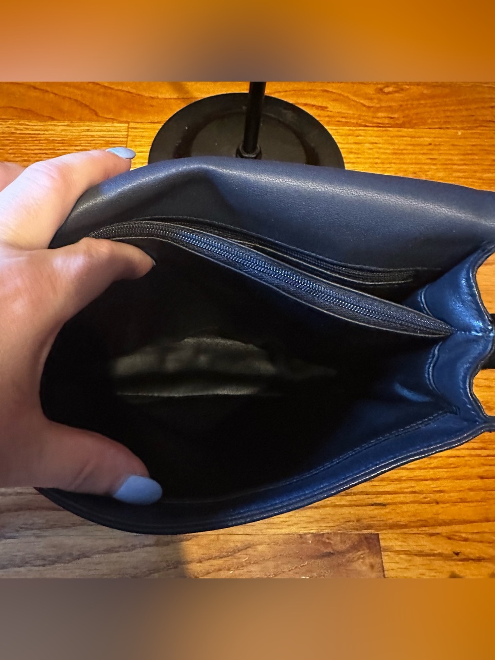 Perlina Navy Blue Crossbody LeatherBag - Picture 5 of 10